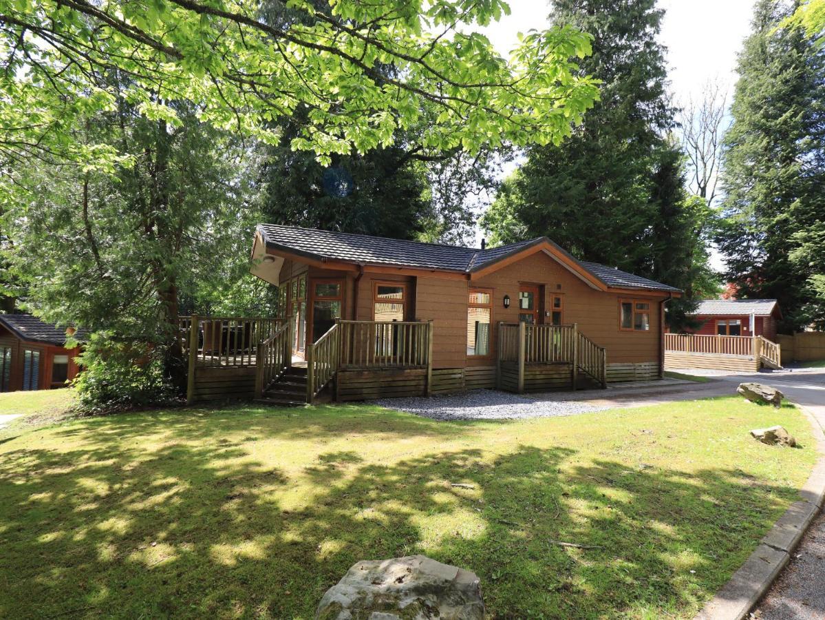Forest Pines Lodge Bowness-on-Windermere Exterior photo